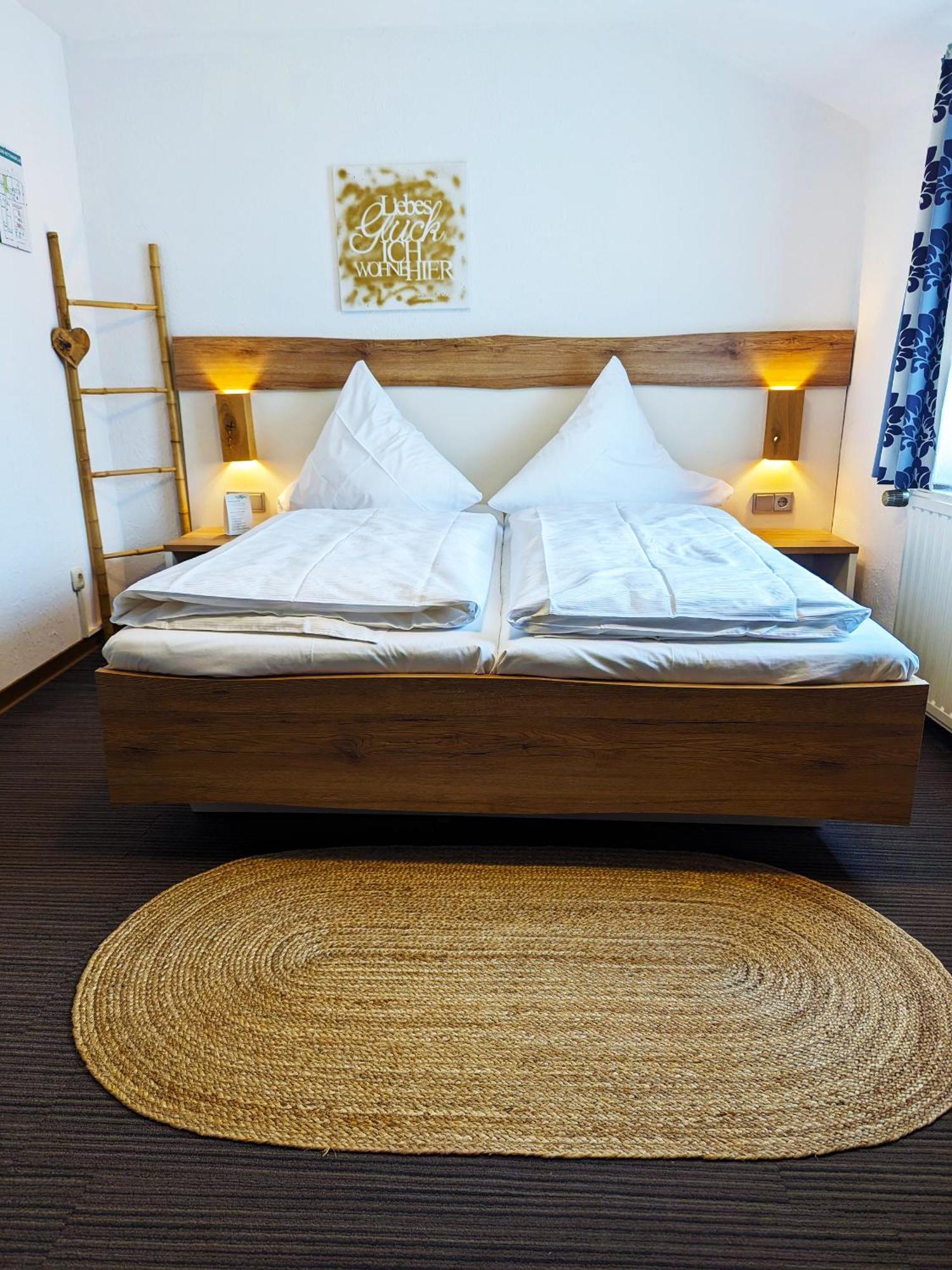Hotel Berghof Wasserkuppe & Gaestehaus Fuldaquelle Gersfeld Chambre photo