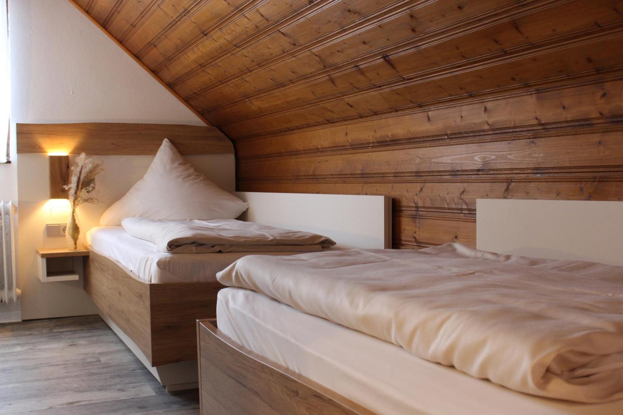 Hotel Berghof Wasserkuppe & Gaestehaus Fuldaquelle Gersfeld Extérieur photo