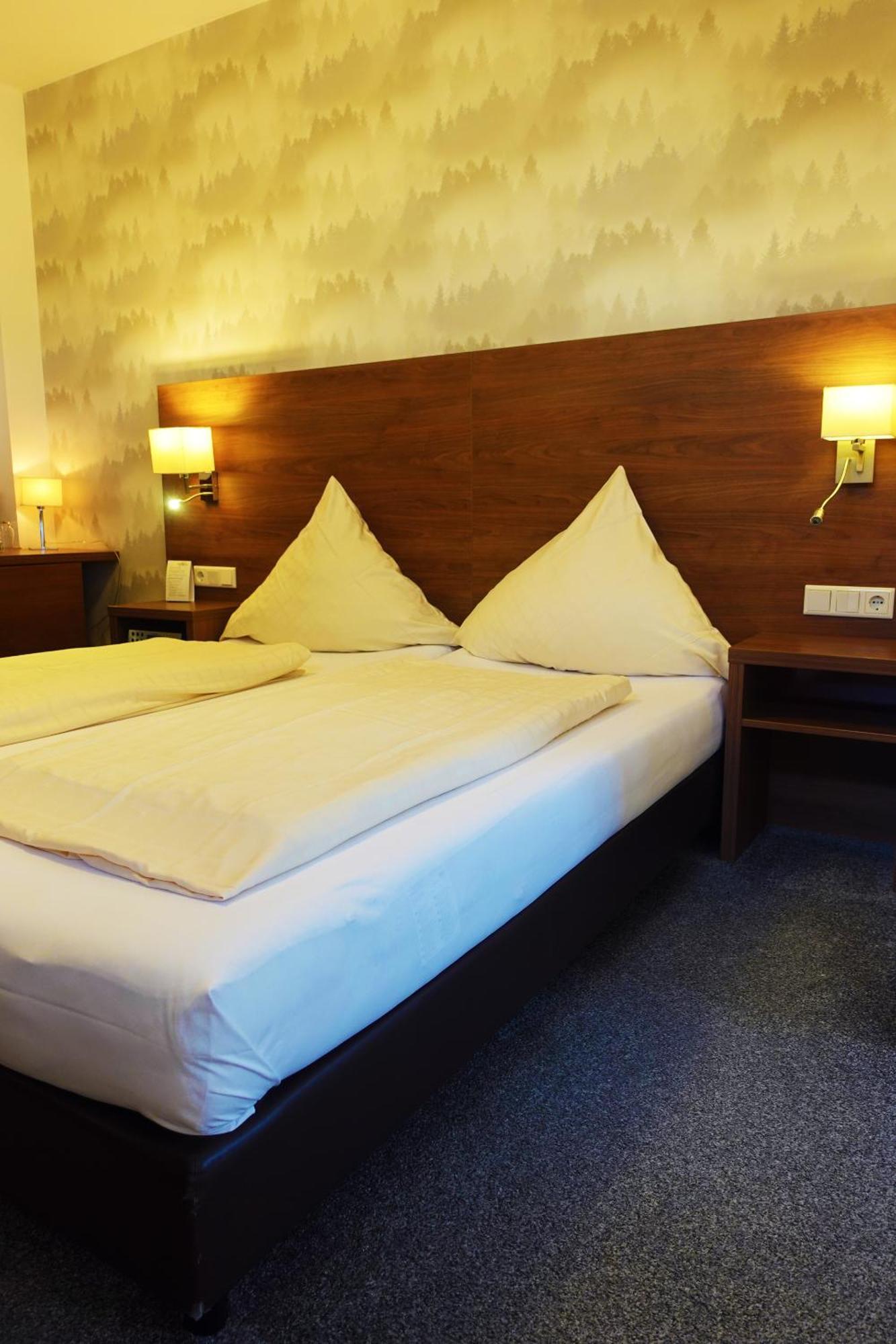 Hotel Berghof Wasserkuppe & Gaestehaus Fuldaquelle Gersfeld Chambre photo
