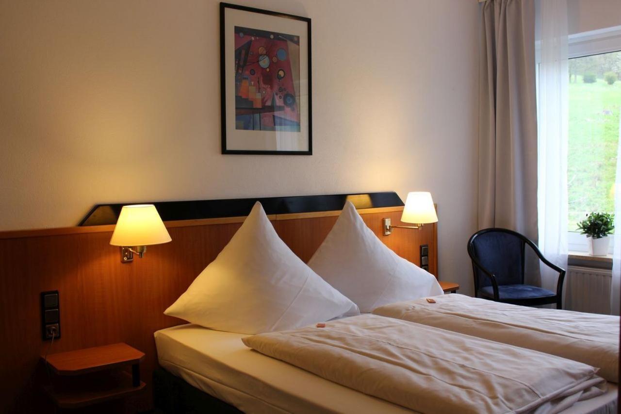 Hotel Berghof Wasserkuppe & Gaestehaus Fuldaquelle Gersfeld Chambre photo