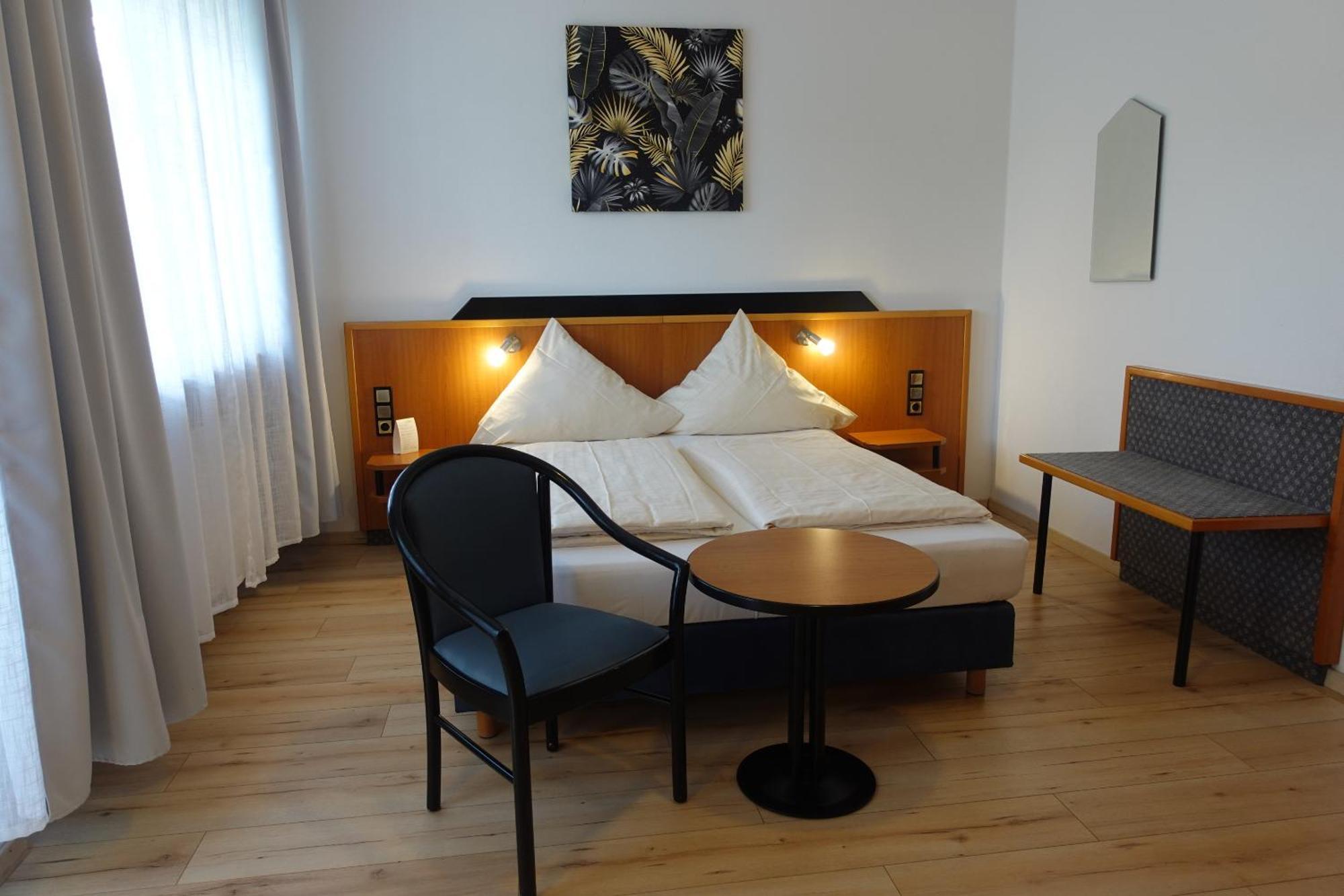 Hotel Berghof Wasserkuppe & Gaestehaus Fuldaquelle Gersfeld Chambre photo