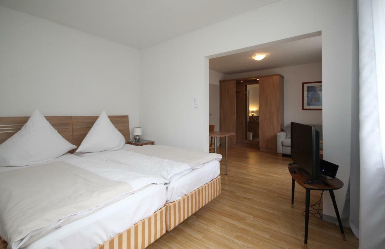 Hotel Berghof Wasserkuppe & Gaestehaus Fuldaquelle Gersfeld Chambre photo